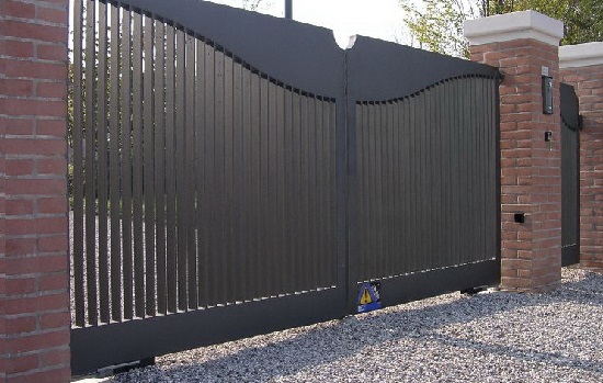 Купить новые ворота Абакан откатные в Магадане по цене от 82072 руб