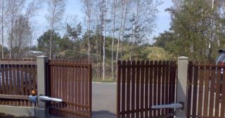 Купить распашные ворота из штакетника Магадан, цена от 2719 руб.