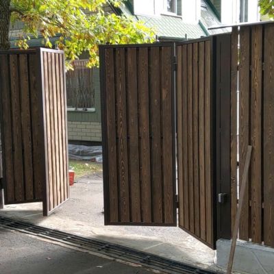 Купите и Закажите Ворота Гармошка: Лучшая Цена от 46833 руб, Установка под Ключ и Доставка в Магадане и по Области