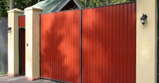 Купить ворота из профнастила Магадан, цена от 4053 руб.